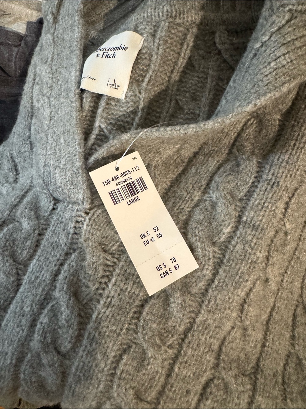 NWT Abercrombie & Fitch Women's Gray Cable-Knit Hooded Sweater - Picture 3 of 3